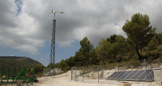 Aerogenerador Enair 70 en una instalación aislada